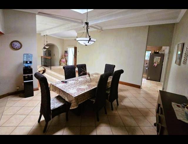 5 BEDROOM HOUSE FOR SALE IN BIRCHLEIGH